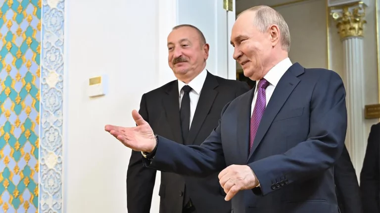 Песков: Путин и Алиев обсудили задержания россиян в Баку