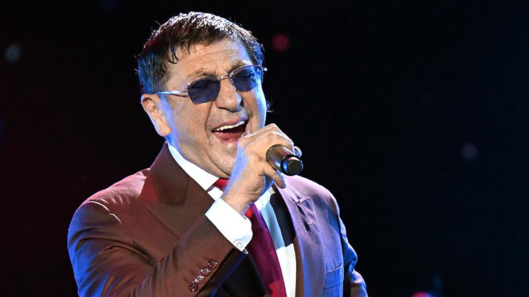 Мат и «пьяное караоке»: поведение Лепса на сцене вызвало шквал критики