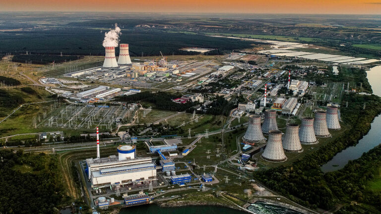 Дрон врезался в градирню Нововоронежской АЭС и взорвался