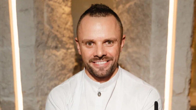 Один из лучших шеф-поваров России умер в 37 лет после инсульта на работе