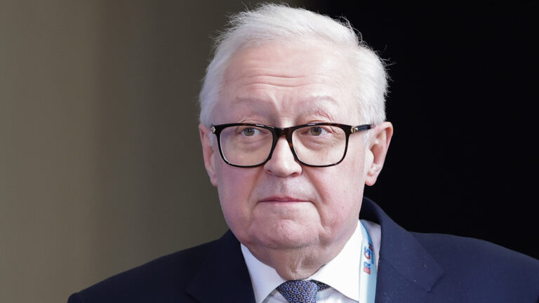 «Импульс исчерпан»: Рябков — о «Томагавках» и шансах на мир с Украиной