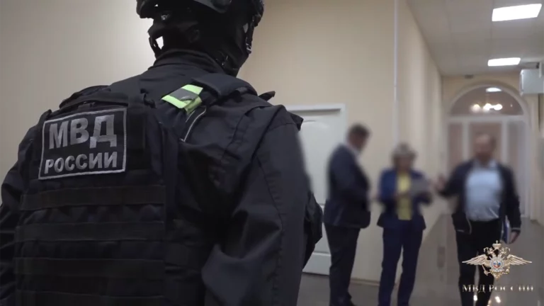 Так хотели на СВО: мошенники заработали 80 млн рублей на фиктивных контрактах с Минобороны