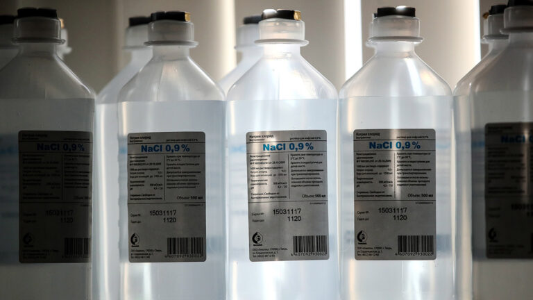 Физраствор в России подорожал в 1,5 раза. Почему рынок считает это благом