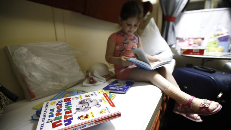 В поездах РЖД появились отдельные купе для пассажиров с детьми