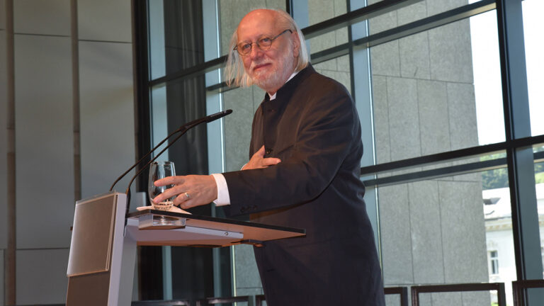 Ласло Краснахоркаи