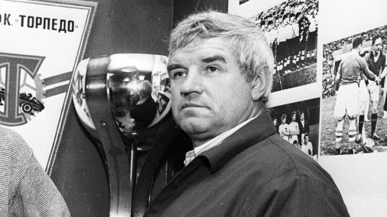Легендарный защитник «Торпедо» Виктор Шустиков умер в 86 лет