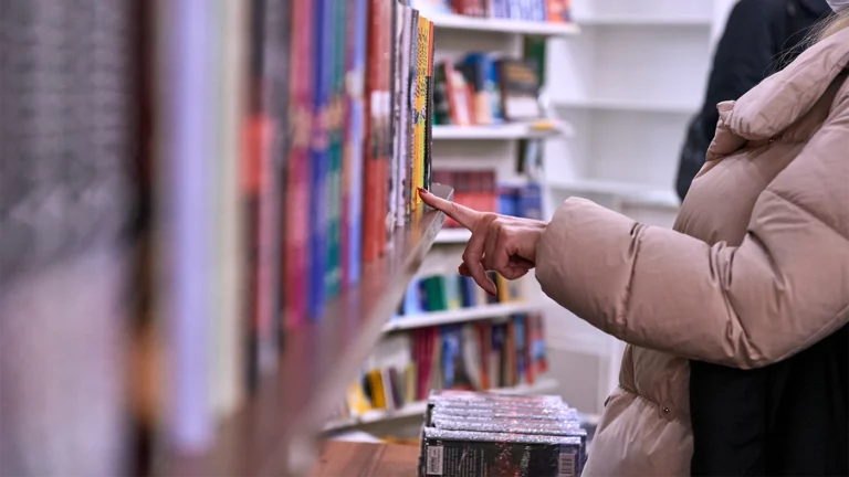 Продажи азиатской литературы в России выросли на 37%