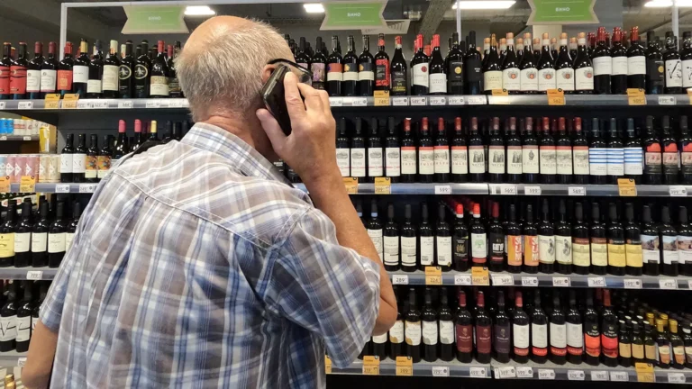 Эксперт раскрыл реальный уровень потребления алкоголя в России