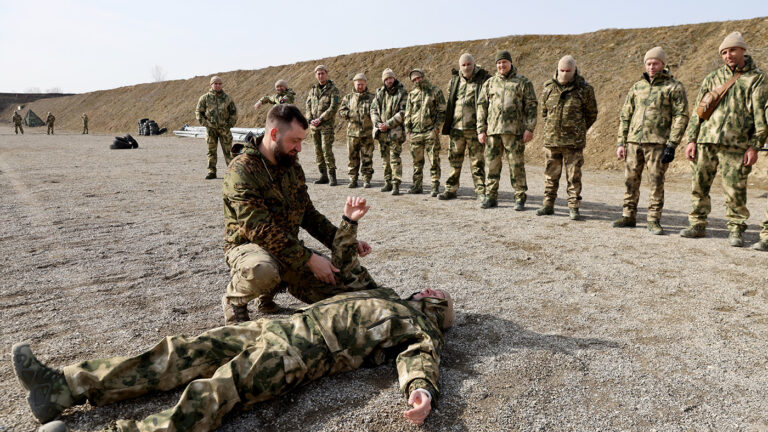 В Госдуме рекомендовали россиянам пройти боевую подготовку из-за внешних угроз