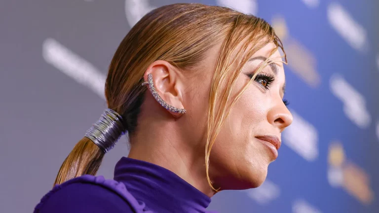 Стилист Эльвира Янковская