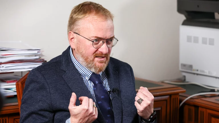 «Политический трупак»: Милонов оценил шансы Макрона удержаться на посту президента