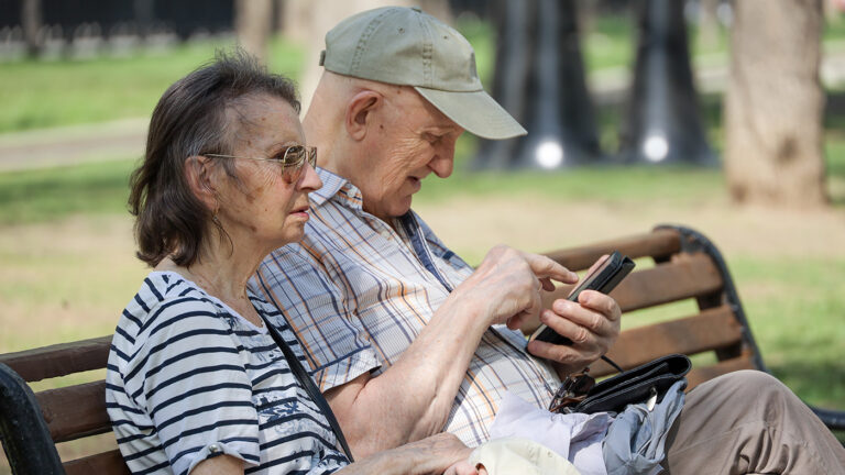 В Госдуме объяснили, почему работающим пенсионерам пока не выплатят компенсации