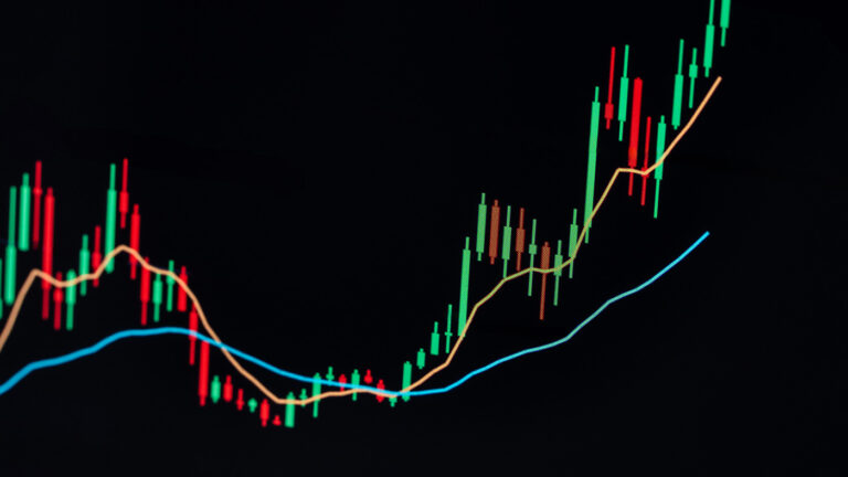 Биткоин взлетел до рекордных $125 тысяч: сколько он будет стоить к концу года?