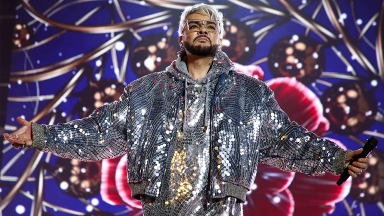 Украинские власти предъявили заочное обвинение Филиппу Киркорову