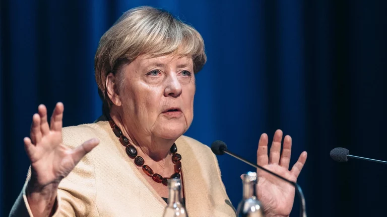 «Катастрофа для Европы»: слова Меркель об СВО вызвали гнев в Польше и странах Балтии