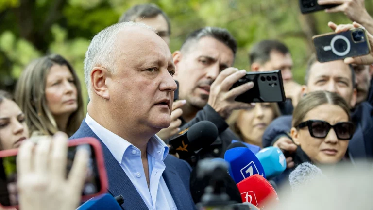 Додон заявил, что Молдову «готовят к войне с Россией»