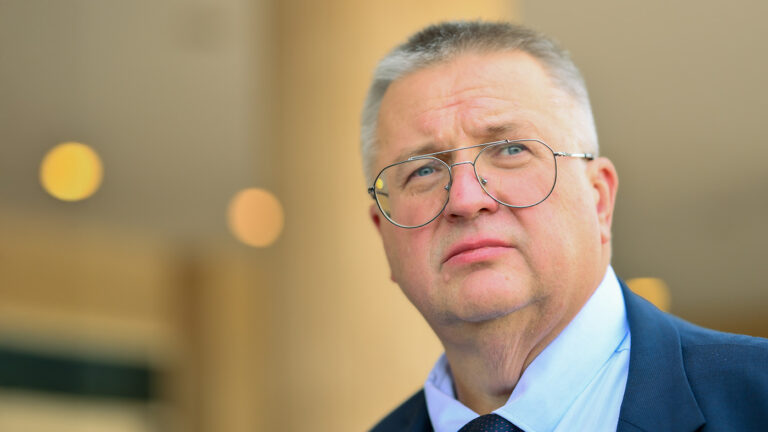 Оверчук возглавит делегацию России на саммите АТЭС в Южной Корее