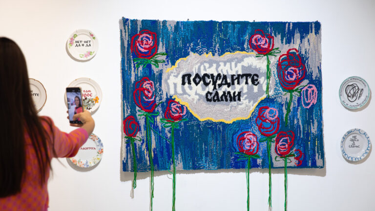 «Это не все, но многое»: ретроспектива Валерия Чтака и еще 13 выставок в Cube.Moscow