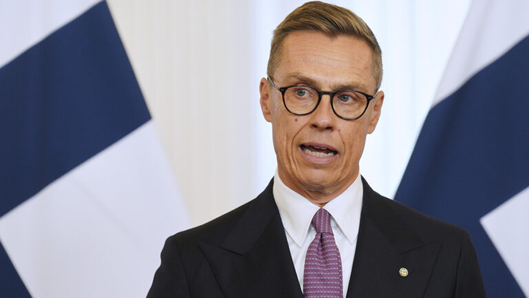 Александр Стубб