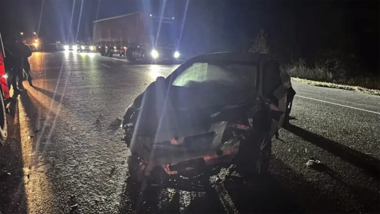 Микроавтобус с детской командой по хоккею попал в ДТП под Волгодонском: что известно