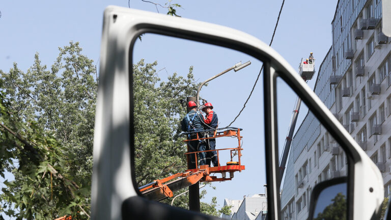 «Будете покупать сами»: глава Белгородской области возмутился кражей кабелей генераторов