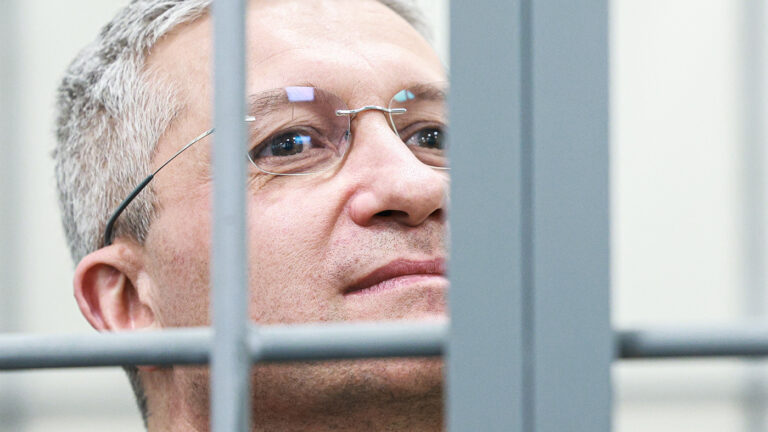 Тимур Иванов