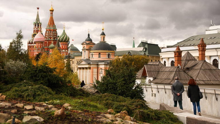 «Теплые тенденции»: какой будет погода в Москве в ноябре