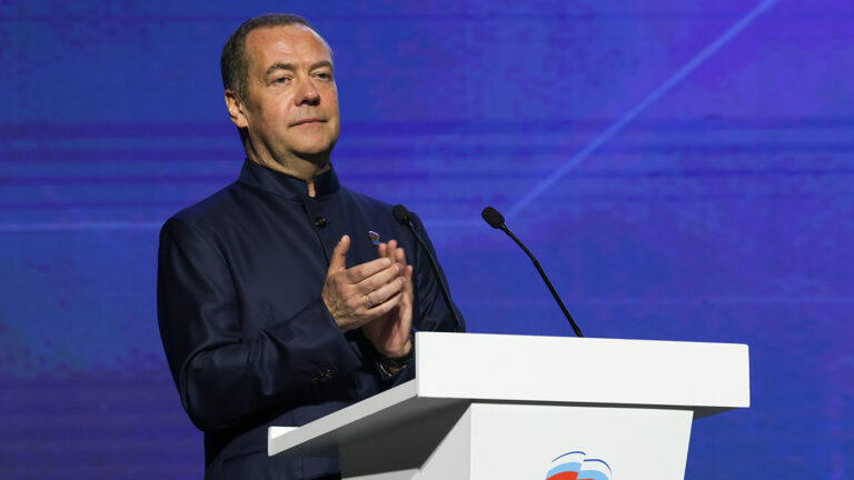 Дмитрий Медведев