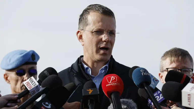 Министр обороны Румынии оправдал свою отставку «российской угрозой»