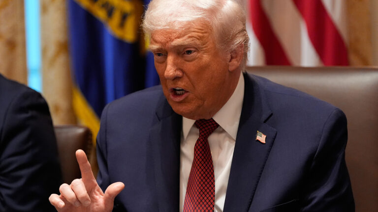 Трамп заявил, что Европа «движется в очень плохом направлении»