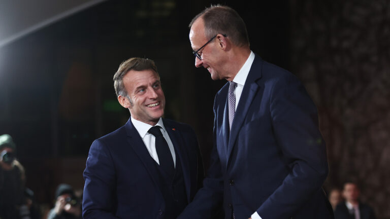 «Он настолько слаб»: почему Макрон предал Мерца при решении судьбы российских активов