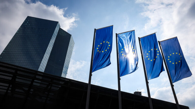 Европейский ЦБ отказался поддержать выдачу Украине €140 млрд из активов России