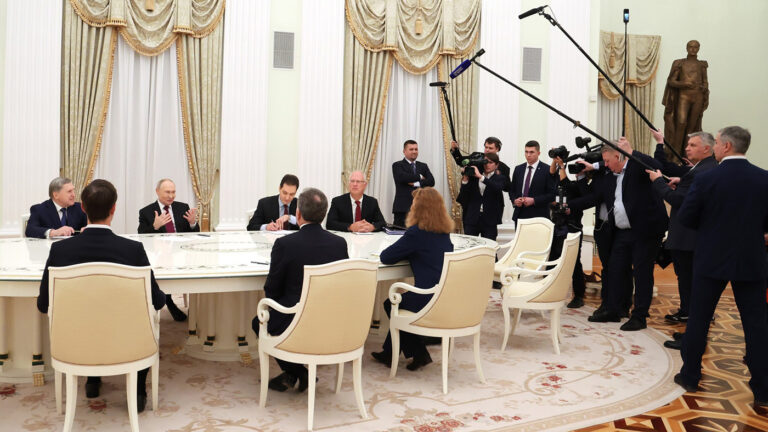 Помощник Путина раскрыл детали переговоров России и США