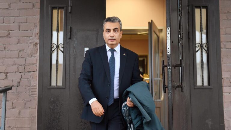 Лев Шлосберг