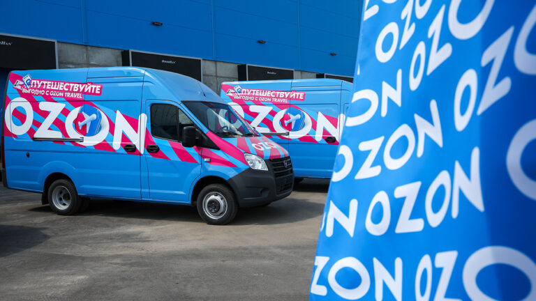 «Мы просто снижаем цены». Финдиректор Ozon — о скидках, банках, инфляции