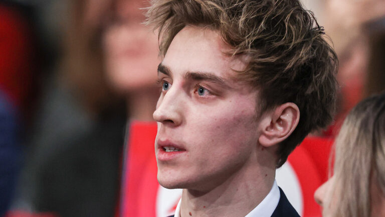 Архивное фото. Влад Бумага (Влад А4)