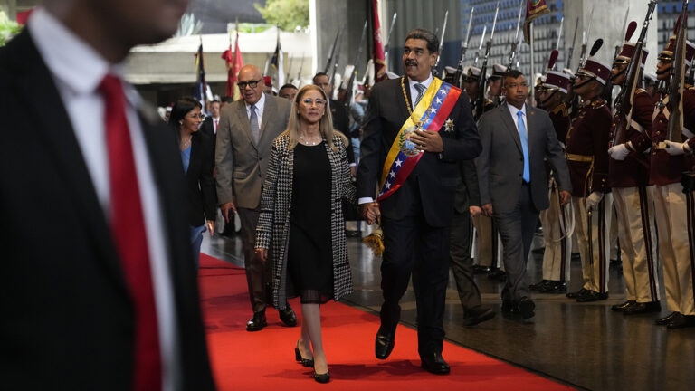 Архивное фото. Президент Венесуэлы Николас Мадуро и его жена Силия Флорес