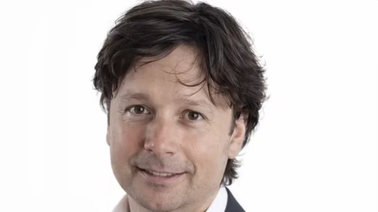 «Настоящая загадка» : сооснователь ASOS погиб в Таиланде при странных обстоятельствах