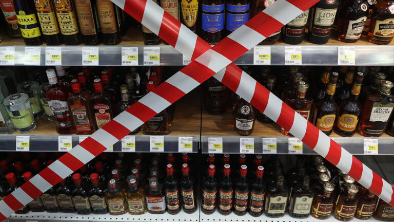 В Красноярском крае с 1 марта ограничат продажу алкоголя: что известно
