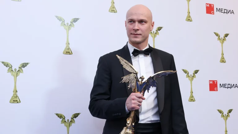 Юра Борисов сыграет Гамлета в МХТ имени Чехова