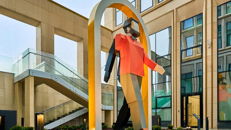 В «Мосфото» опубликовали кадры с выставки современного искусства «Вместе»