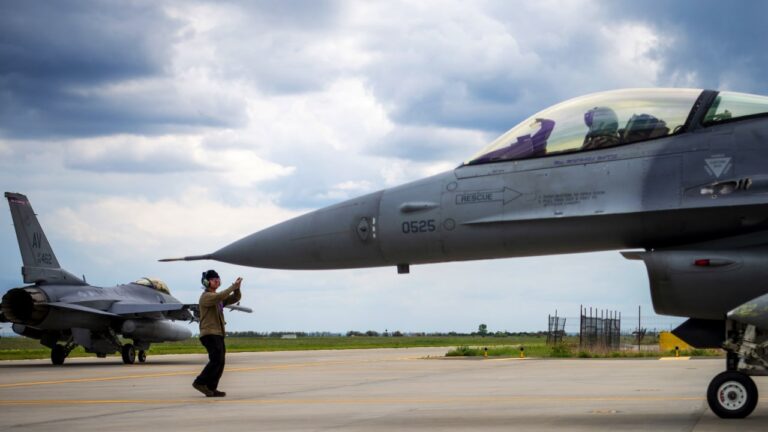 Стало известно, что США заставили Британию разрешить продажу F-16 Аргентине