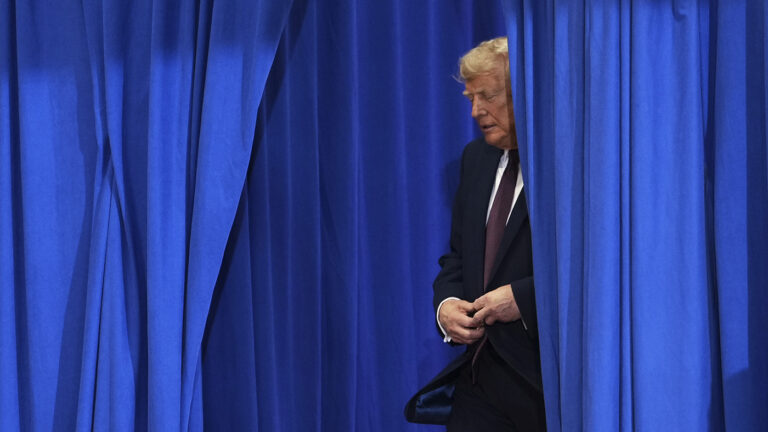 Politico: Верховный суд США в конце июня может усложнить Трампу жизнь