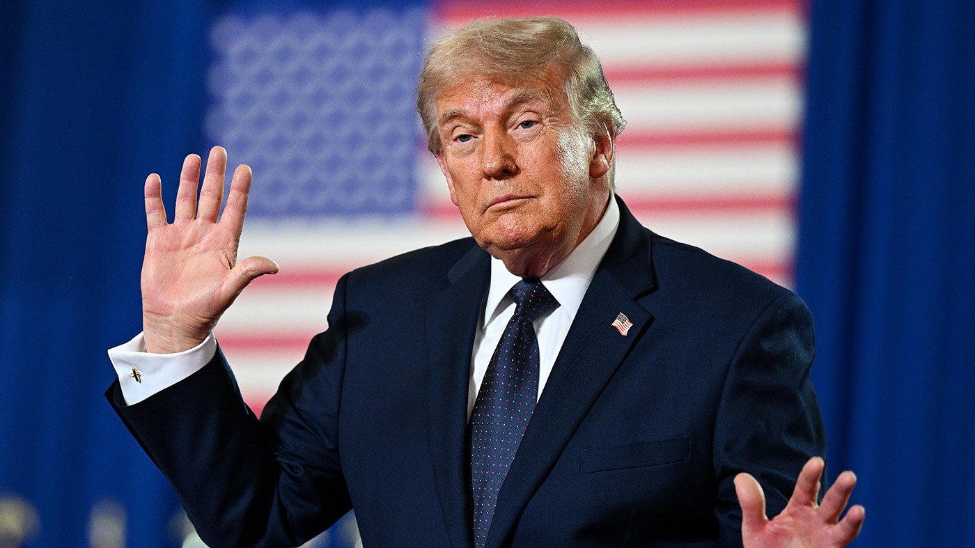 WP узнала детали тайного контракта Трампа на бальный зал за $500 млн