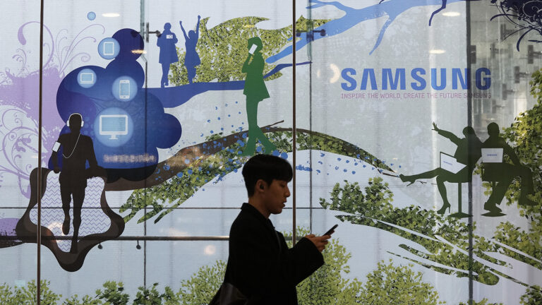 Рекорд Samsung, который никого не спас: почему инвесторы бегут из ИИ-компаний