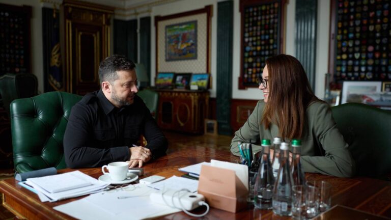 Зеленский анонсировал отставку премьер-министра Украины