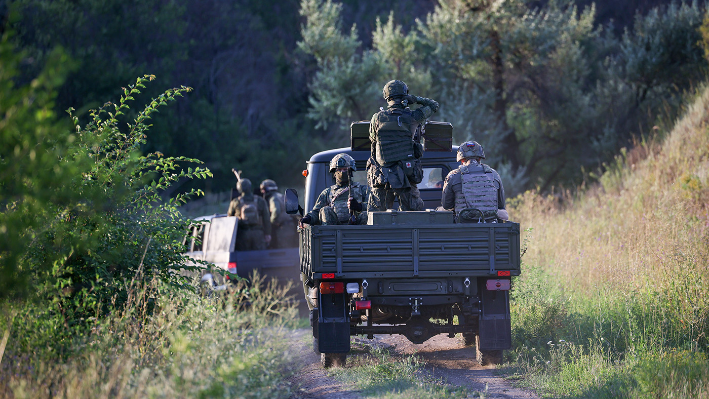 В России заговорили о переходе на «военные рельсы» из-за смертоносных атак ВСУ