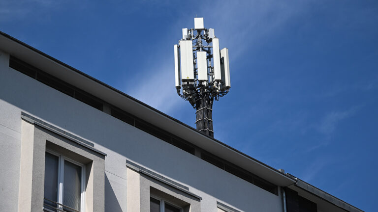 Китайские смартфоны и рост цен: как связь 5G изменит жизнь россиян