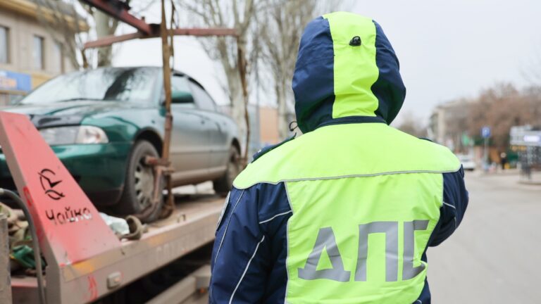 Командир ДПС в Ростове брал деньги за эвакуацию машин и отделался условным сроком